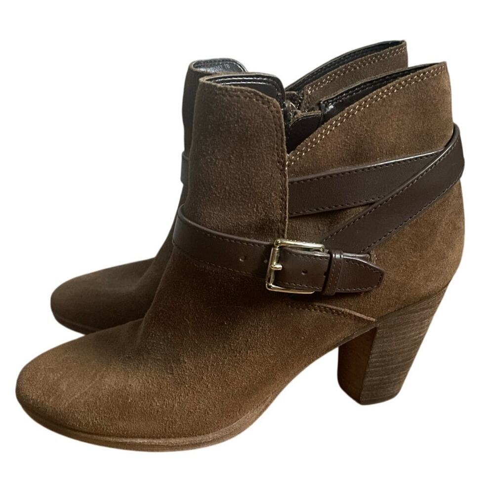 Cole Haan Hayes Brown Booties sz 7 Buckle Heeled Suede Work Going Out Round Toe